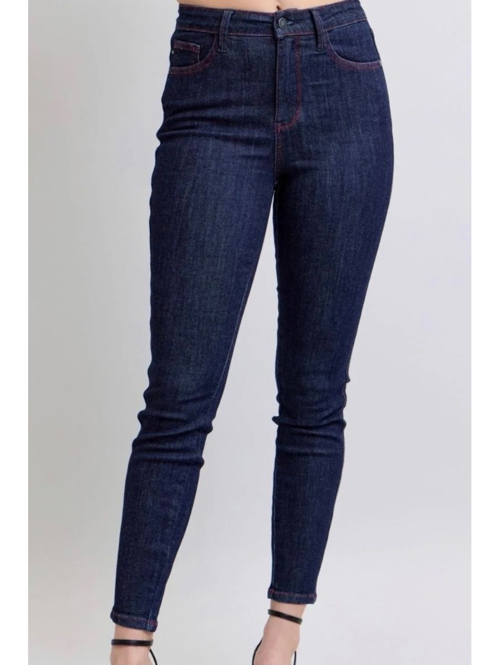 Judy Blue High-Waist Dark Wash Skinny Jeans with Heart Pockets – Size 9/29